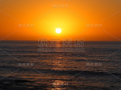 拉霍亚海滩的日落