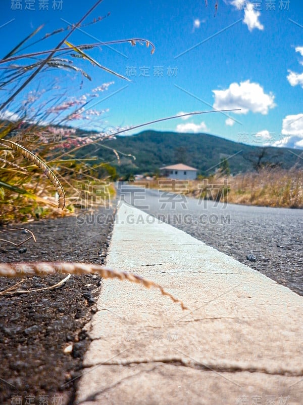 沿途有风景秀丽的巴拿马山博格特风景