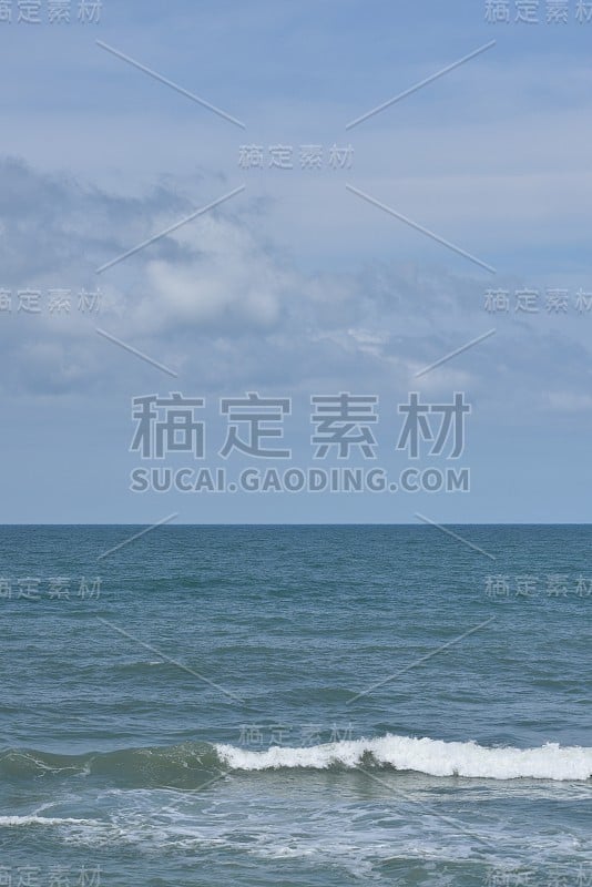 白浪与白云