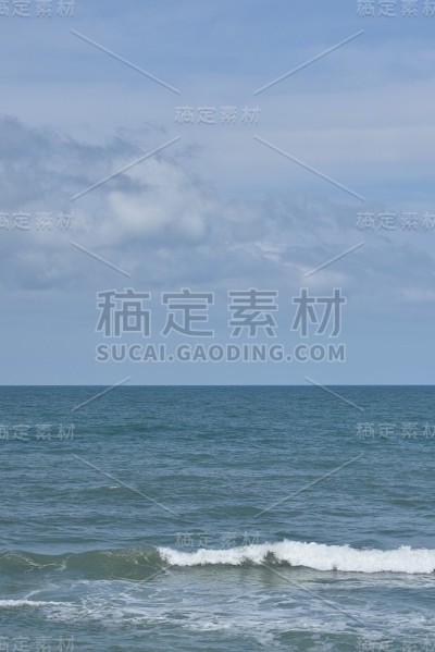 白浪与白云