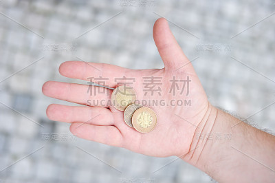 手头有金银铸币