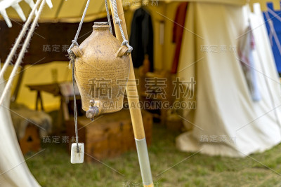 中世纪节日的骑士营地
