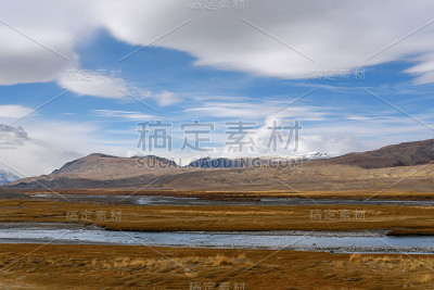 山、河、路、云