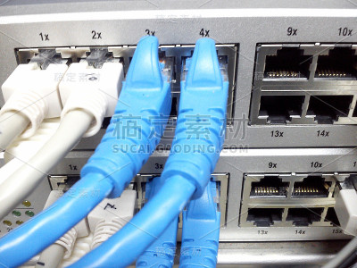 UTP CAT5E(以太网)连接到交换机