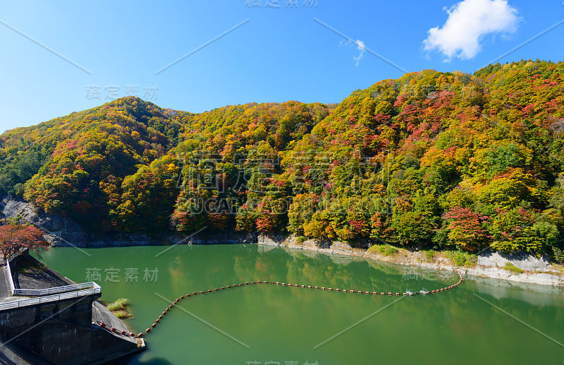 长野的奥索坂那峡谷