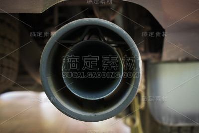 汽车排气管道的特写