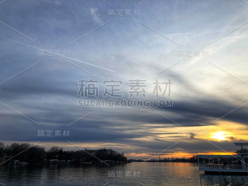 河