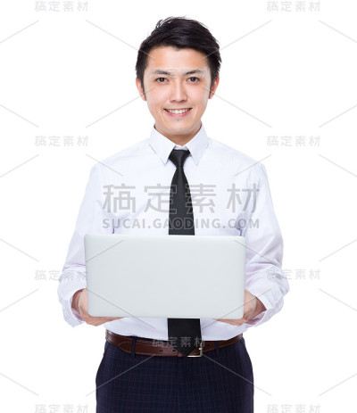 使用笔记本电脑的商人