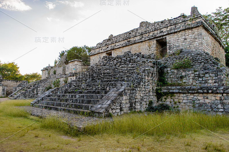 墨西哥尤卡坦半岛的提莫松，尤卡坦半岛玛雅考古遗址Ek' Balam建筑群的一部分。从前古典时期到后古