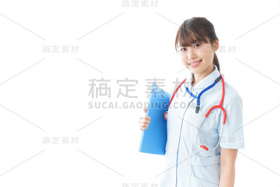 微笑的年轻护士