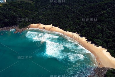 Paraty海湾全景在阳光明媚的一天，里约热内卢de Janeiro，巴西。伟大的景观。旅游目的地。