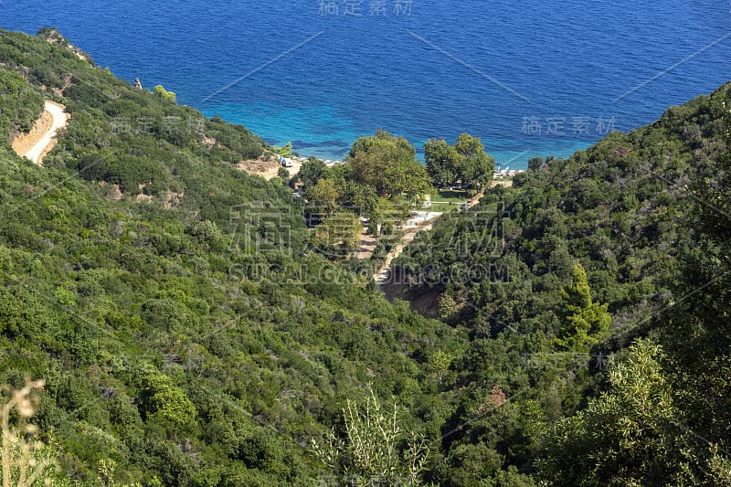 希腊查尔基迪基西托尼亚半岛的香蕉海滩海景