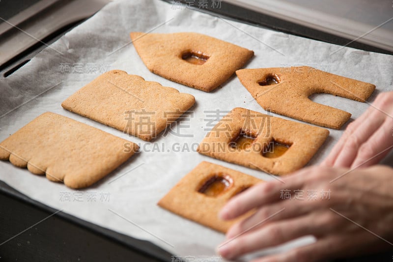 姜饼屋部分，为圣诞节做准备