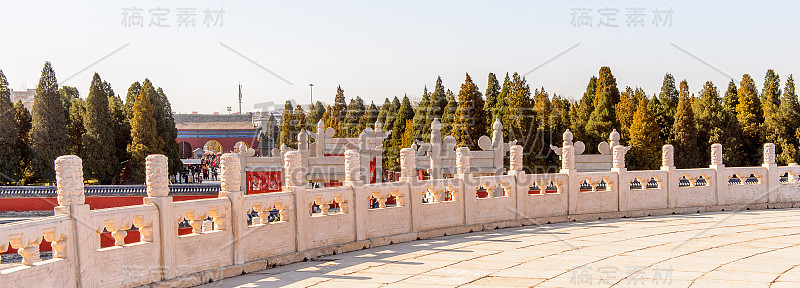 圜丘坛位于天坛建筑群，是北京的一座帝王祭祀坛。联合国教科文组织世界遗产