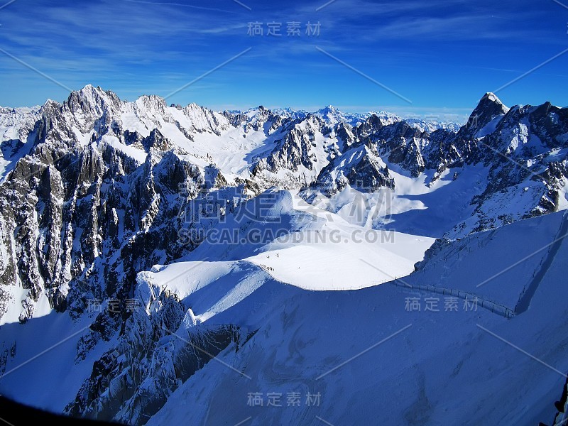 Chamonix Aiguille du midi法国勃朗山山脉滑雪滑雪单板滑雪