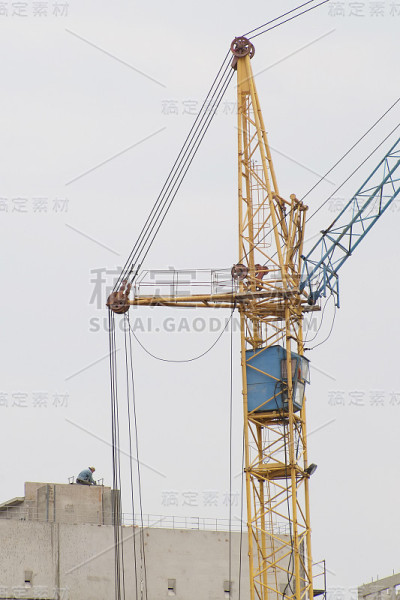 起重机建造建筑