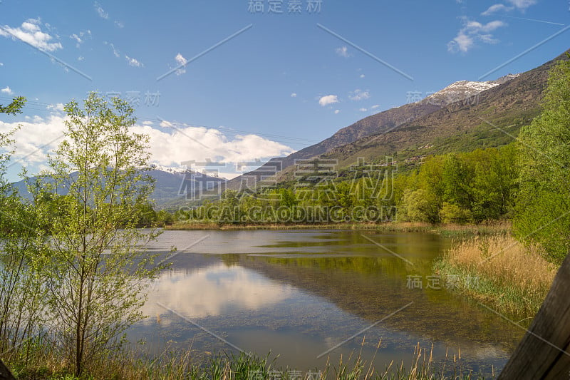 乡村景观与湖泊