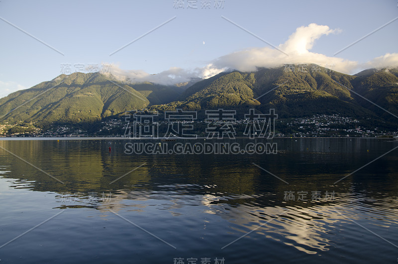 高山湖泊