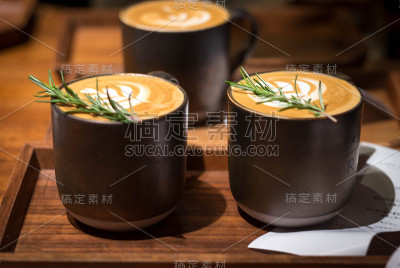 上海星巴克原汁原味咖啡在星巴克原汁原味烘焙工坊为顾客提供。