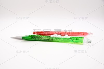 文具-锋利的新刀具刀