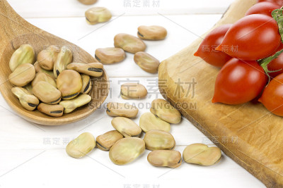 蚕豆和番茄