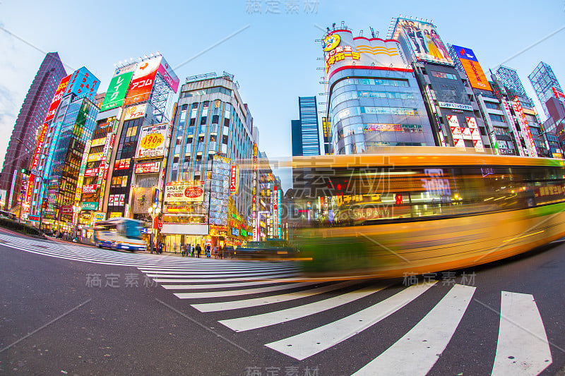 日本新宿的街头生活