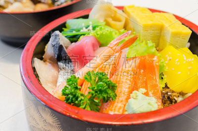 日本的生鱼片