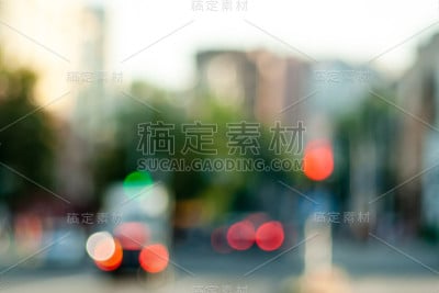 模糊了城市和人的城市景象