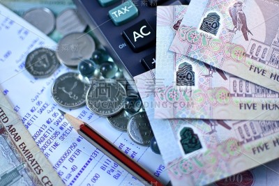 接近阿拉伯联合酋长国迪拉姆货币