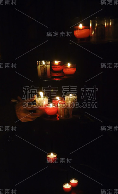 献祭的蜡烛