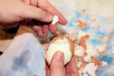 剥