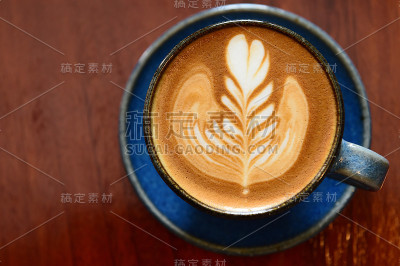 一杯拉花咖啡