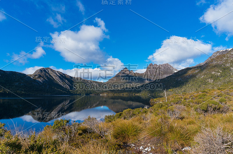 山清水秀，山水如画