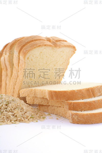 面包米，酵母面包和生糙米。