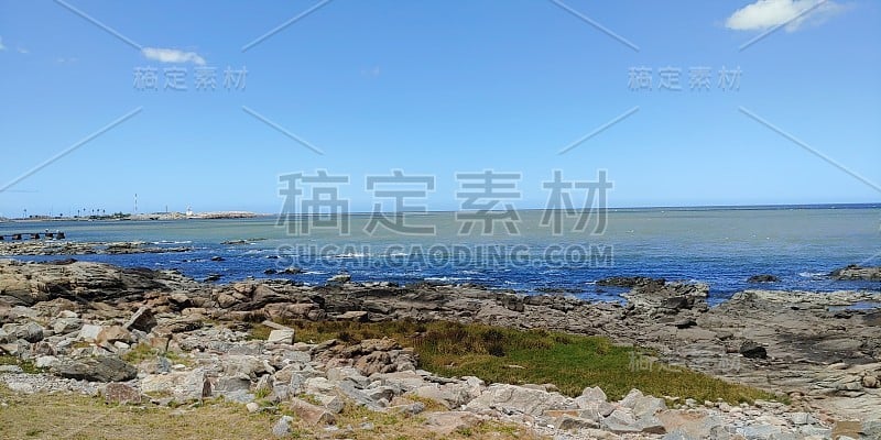 从兰布拉看蒙得维的亚海岸的美丽风景。