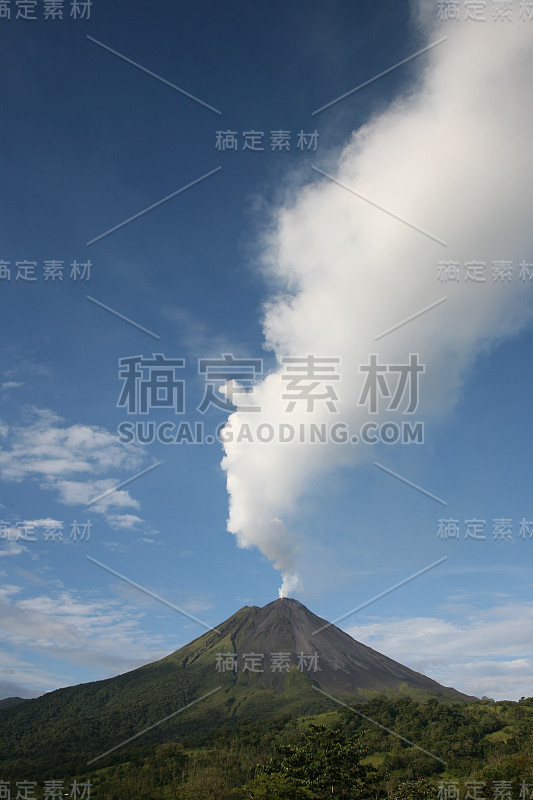 哥斯达黎加的阿雷纳尔火山