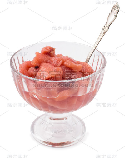 果酱从梨子中分离出来