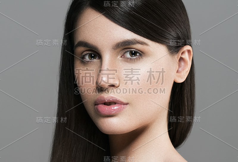 女人化妆品特写美颜写真，为美发厅美丽的人们和健康的皮肤和头发。