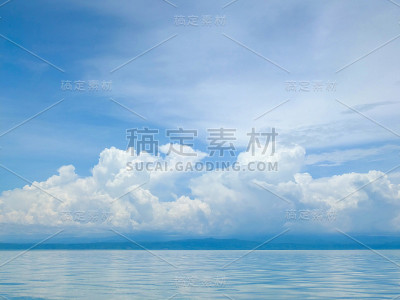 蓝色的天空