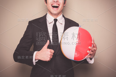 商人与沙滩球