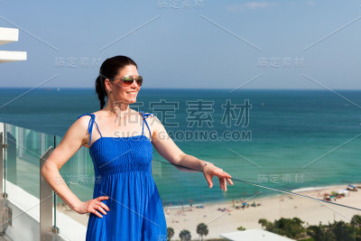 漂亮的女人