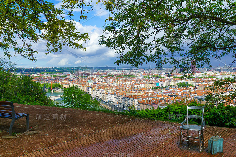 Saone河和市中心，从Abbe Larue花园，里昂