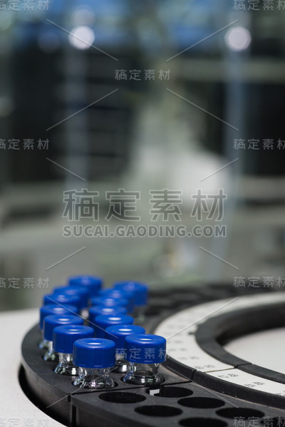 等待分析的样品瓶