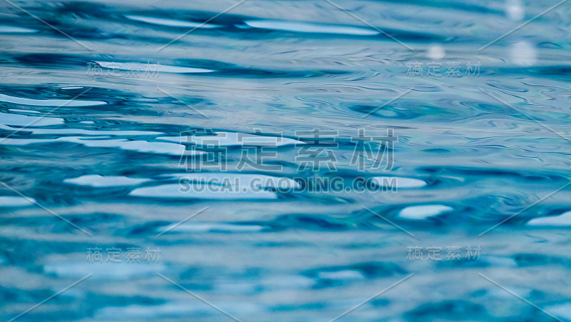 水