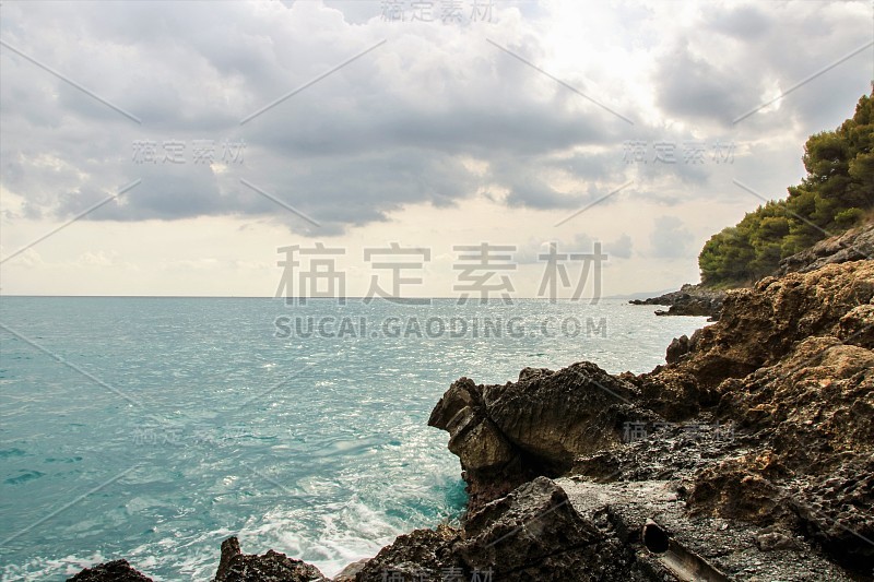 马拉蒂海岸的菲乌米塞洛小海湾