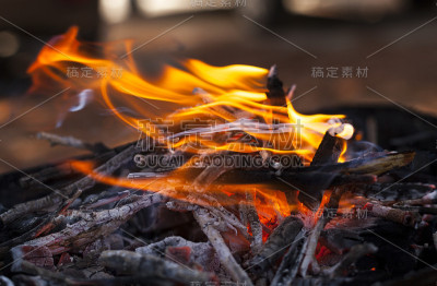 燃烧的木头