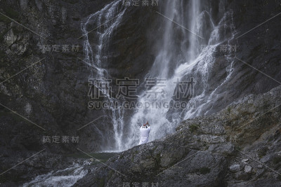 欧洲修根道和尚徒步旅行在奥地利山脉，奥地利，Ötscher