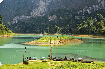 山和河. .