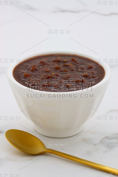 工匠自制的墨西哥辣椒酱
