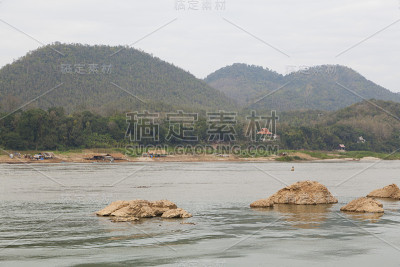 在琅勃拉邦的湄公河